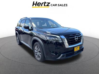 Used 2025 Nissan Pathfinder SV