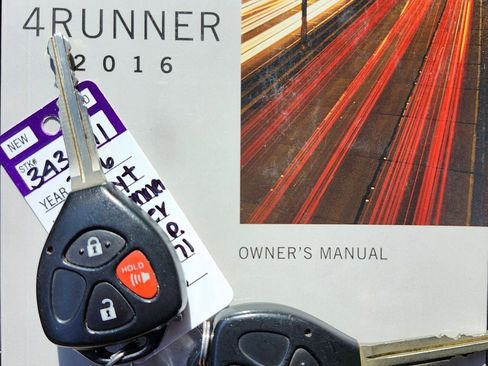 Used 2016 Toyota 4Runner Trail Premium image 34