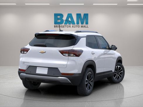 New 2026 Chevrolet TrailBlazer LT w/ Convenience Package AWD/4WD image 7