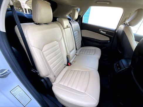 Used 2018 Ford Edge SEL w/ Equipment Group 201A image 19