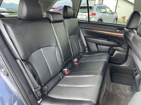 Used 2014 Subaru Outback 2.5i Limited AWD/4WD image 12