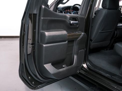 Used 2019 Chevrolet Silverado 1500 LT Trail Boss w/ Convenience Package image 39