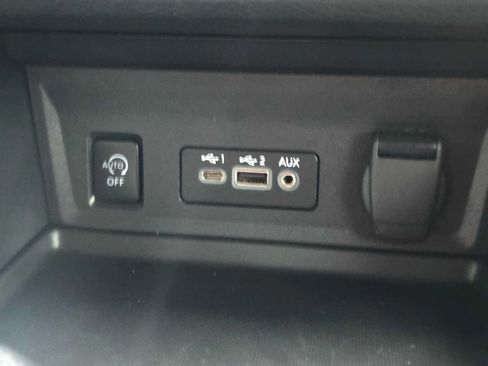 Used 2024 Nissan Sentra SV w/ Trunk Package FWD image 28