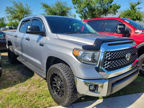 Used 2021 Toyota Tundra SR5 RWD image 1