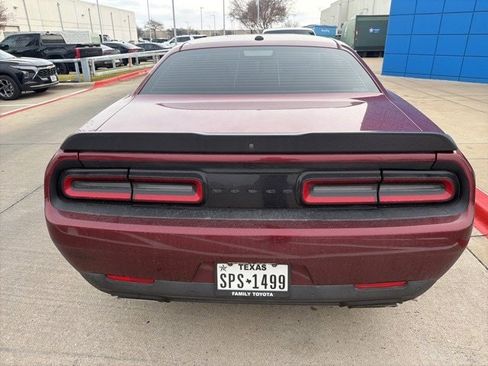 Used 2021 Dodge Challenger R/T w/ Blacktop Package image 8