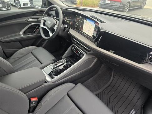 Used 2025 Audi Q5 Premium Plus image 19