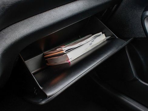 Used 2023 Kia Soul LX w/ LX Technology Package image 18