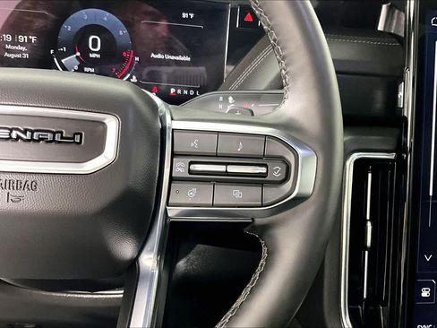 Certified 2026 GMC Yukon XL Denali w/ Sun & Power Step Package RWD image 23