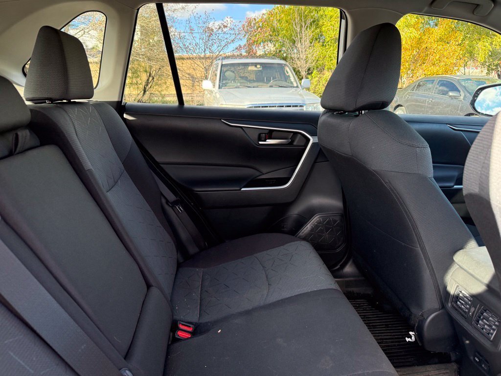 Used 2025 Toyota RAV4 XLE w/ Convenience Package AWD/4WD image 19