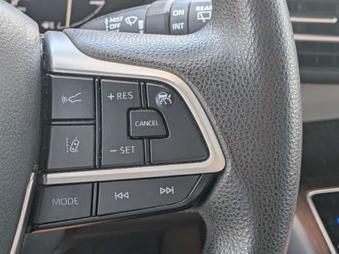 Used 2021 Toyota Sienna LE w/ LE Plus Package AWD/4WD image 22