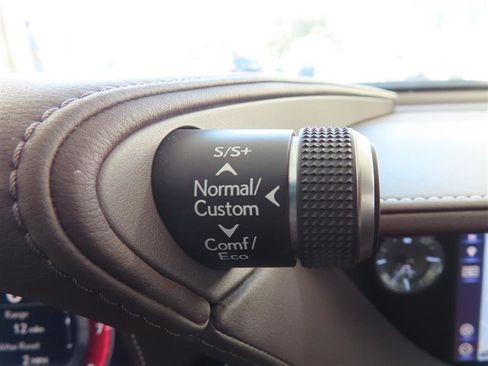 Used 2019 Lexus LS 500 w/ Interior Upgrade Package RWD image 26