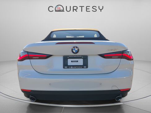 Used 2021 BMW 430i Convertible w/ Executive Package image 4