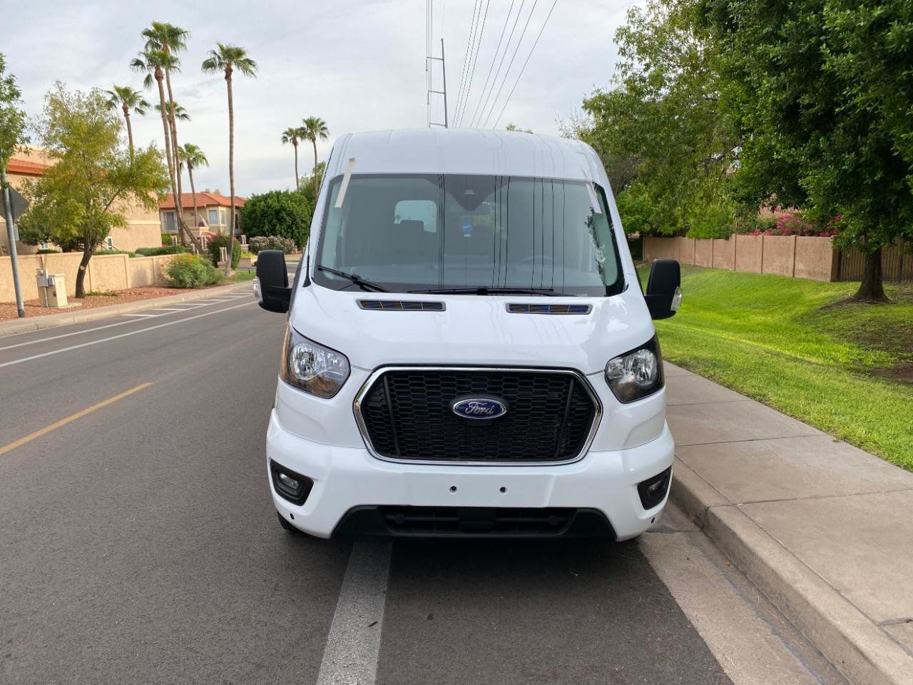 Used 2024 Ford Transit 350 XLT RWD image 5