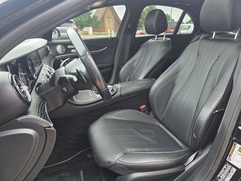 Used 2019 Mercedes-Benz E 300 image 13