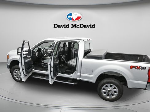 Used 2018 Ford F250 Lariat w/ Lariat Ultimate Package AWD/4WD image 54