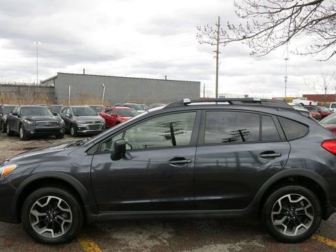 Used 2017 Subaru Crosstrek 2.0i Premium image 6