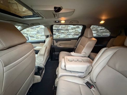 Used 2018 Honda Odyssey EX-L image 28