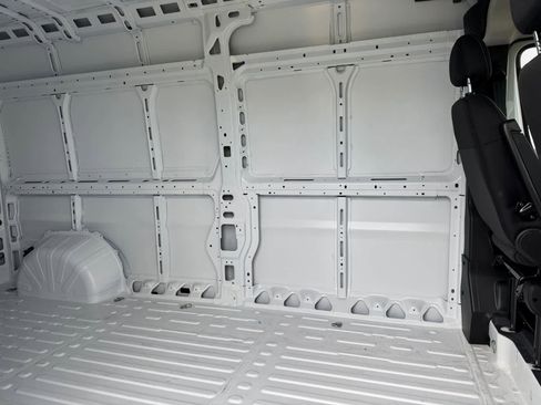 Used 2025 RAM ProMaster 2500 w/ Power Group image 21