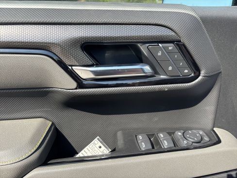 New 2026 Chevrolet Silverado 1500 ZR2 AWD/4WD image 16