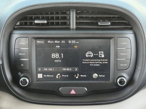 Used 2024 Kia Soul LX image 14