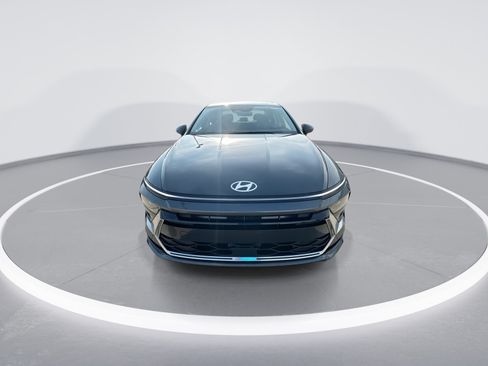 Used 2025 Hyundai Sonata SEL AWD/4WD image 3