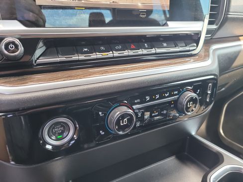 Used 2023 Chevrolet Silverado 1500 RST RWD image 24