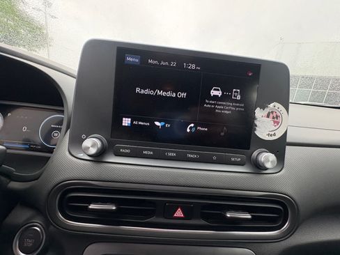 Used 2023 Hyundai Kona SE FWD image 26