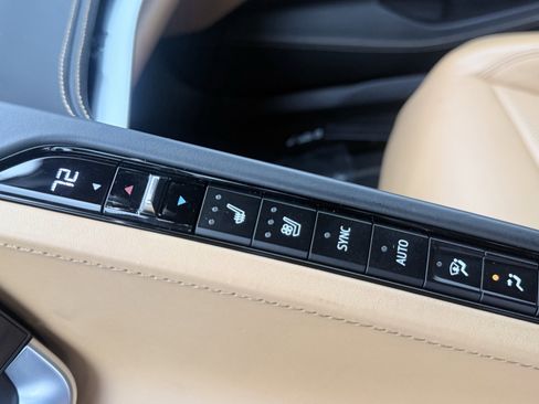 Used 2021 Chevrolet Corvette Stingray Premium Conv w/ Z51 Performance Package RWD image 54