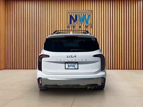 Used 2025 Kia Telluride SX w/ SX Captain's Chair Package FWD image 39
