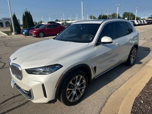 Used 2024 BMW X5 xDrive40i w/ Premium Package AWD/4WD image 10
