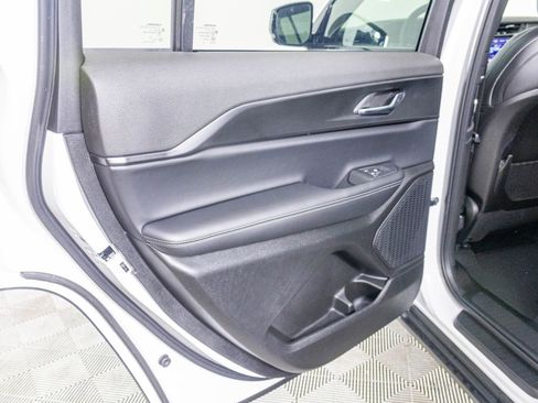 New 2025 Jeep Grand Cherokee L Altitude image 26