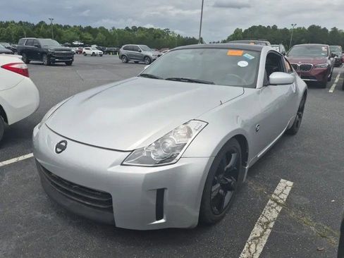 Used 2008 Nissan 350Z Enthusiast w/ Cargo Convenience Pkg RWD image 2
