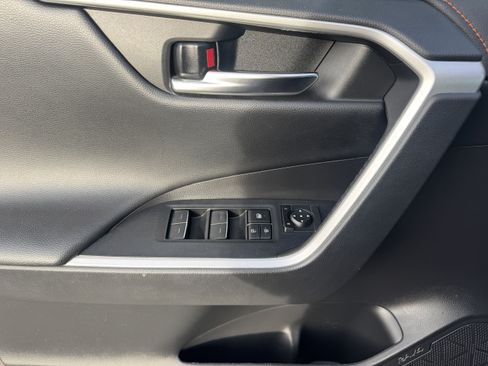 Certified 2022 Toyota RAV4 Adventure image 9