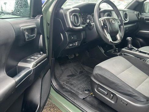 Certified 2021 Toyota Tacoma TRD Off-Road w/ Technology Package image 11