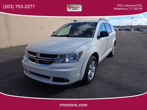 Used 2017 Dodge Journey SE AWD/4WD image 1