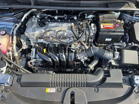 Used 2022 Toyota Corolla LE w/ LE Convenience Package image 29