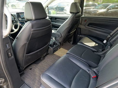Used 2023 Honda Odyssey Elite image 24