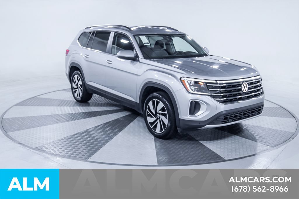 Used 2025 Volkswagen Atlas SE FWD image 14