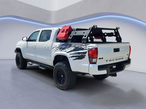 Used 2023 Toyota Tacoma SR AWD/4WD image 5