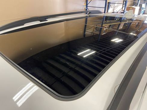 Used 2020 GMC Terrain SLE w/ Driver Convenience Package image 24