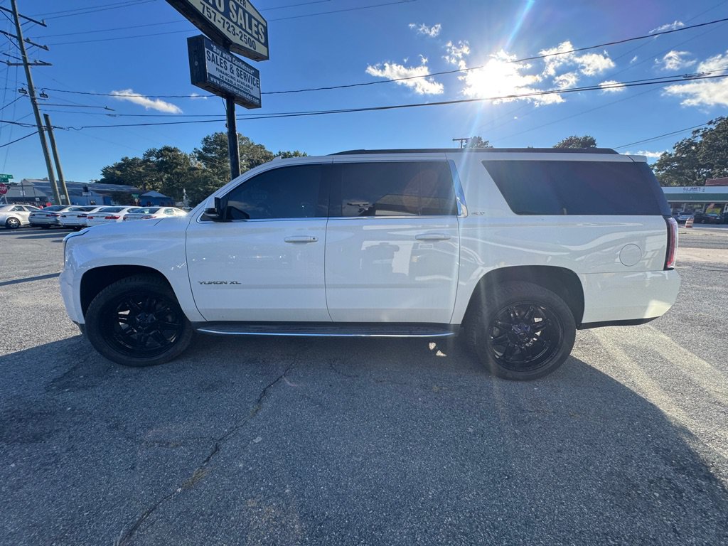 Used 2018 GMC Yukon XL SLT RWD image 3
