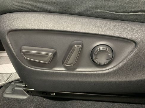 Used 2020 Toyota RAV4 XLE w/ All Weather Liner Package AWD/4WD image 10