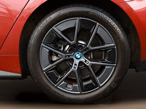 Used 2024 BMW i4 eDrive35 w/ Premium Package RWD image 8
