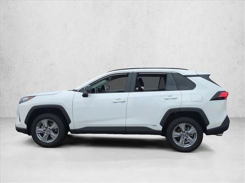 Certified 2024 Toyota RAV4 LE AWD/4WD image 10