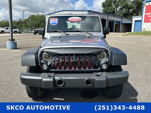 Used 2016 Jeep Wrangler Unlimited Sport image 28