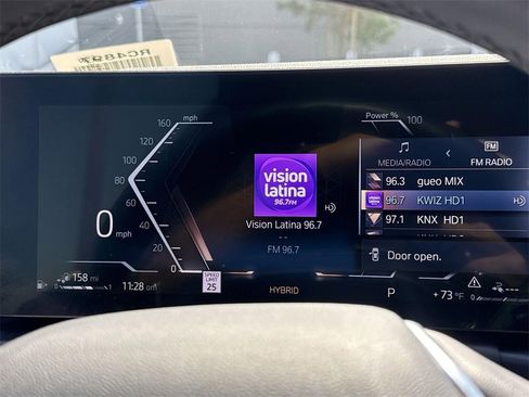 Used 2024 BMW 330e image 9