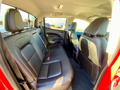 Used 2019 Chevrolet Colorado ZR2 image 26