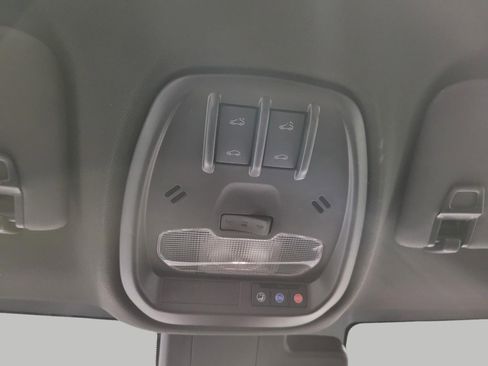 Used 2025 Buick Envista Sport Touring w/ Convenience I Package image 18