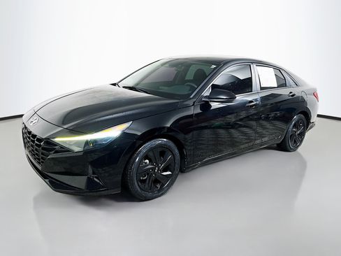 Used 2021 Hyundai Elantra SEL FWD image 10