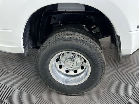 New 2026 RAM 3500 Tradesman w/ Chrome Appearance Group image 17